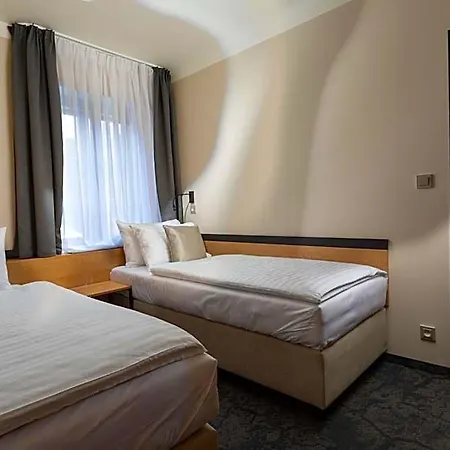Pivovar Rozmberk فندق 4*
